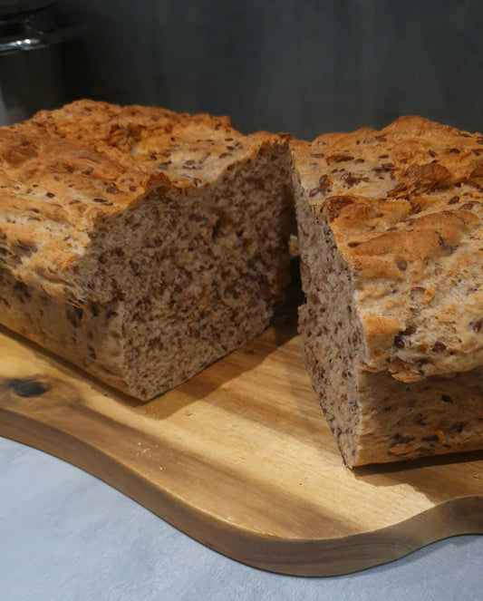 Saftiges Kastenbrot mit Leinsamen – gesund und lange frisch - Daily Stuff
