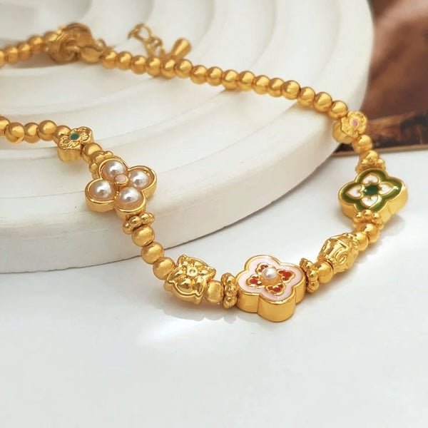Vintage-Kleeblatt-Armband mit Emaille – Glücksbringer im eleganten Design