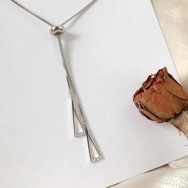 Dreieckskette aus 925er Sterlingsilber – Minimalistisch & Verstellbar - Daily Stuff