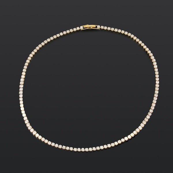 Zeitloses, funkelndes Halsband im Diamant-Look - Daily Stuff