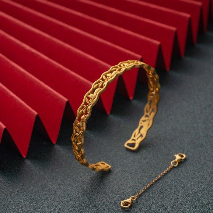 Traditioneller chinesischer Armreif im Kaninchen-Design - Daily Stuff