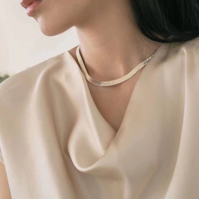 Zeitlose Herringbone-Kette – Elegant, Hautfreundlich & Vielseitig