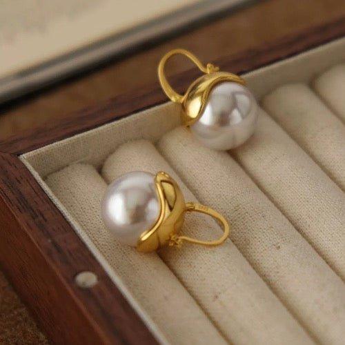 Schicke, moderne Vintage-Ohrringe mit Perlen - Daily Stuff