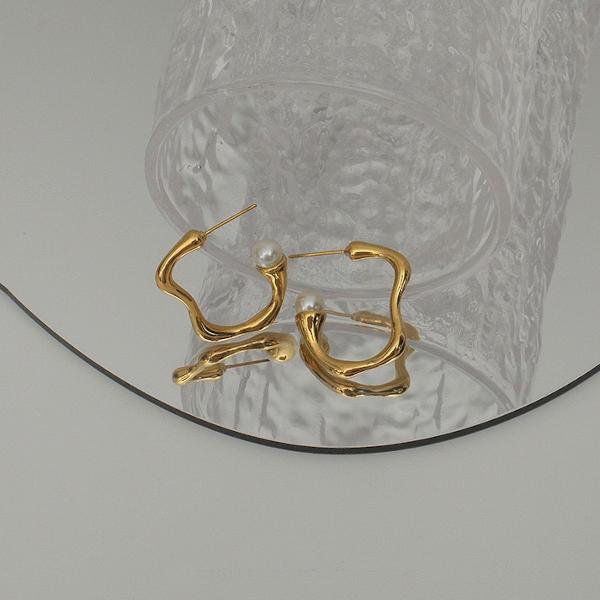Minimalistische Wellen-Ohrringe mit Perle – 18K vergoldeter Edelstahl