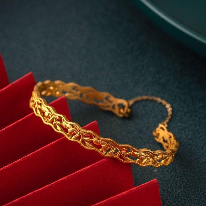 Traditioneller chinesischer Armreif im Kaninchen-Design - Daily Stuff