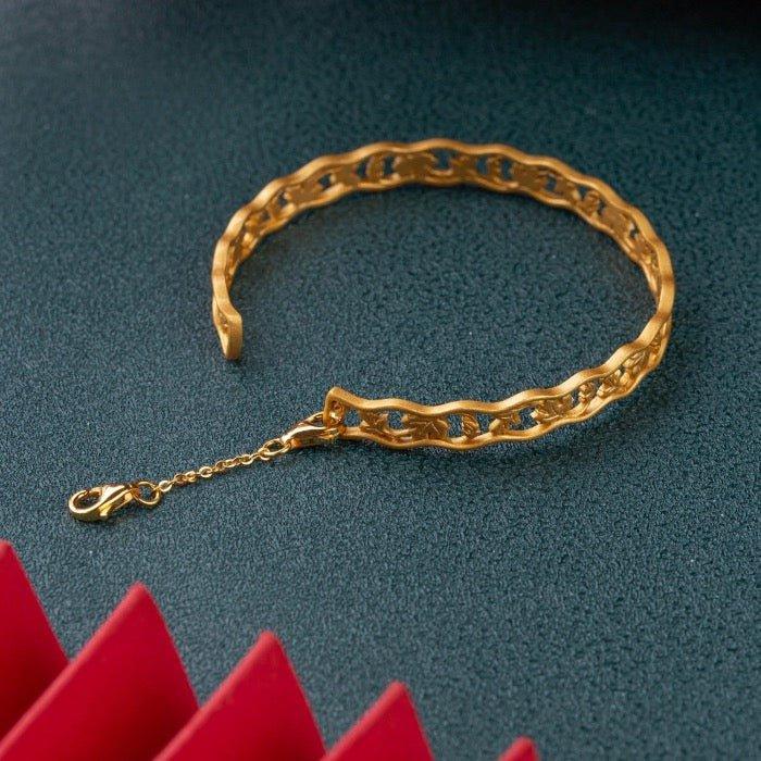 Traditioneller chinesischer Armreif im Kaninchen-Design - Daily Stuff