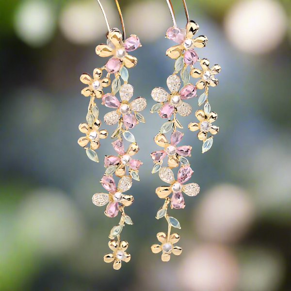 Florale Statement-Ohrringe mit rosa und grünen Zirkonia