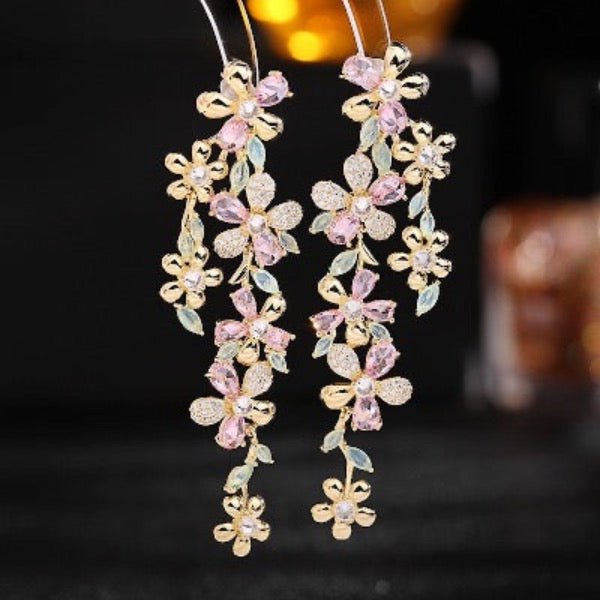 Florale Statement-Ohrringe mit rosa und grünen Zirkonia