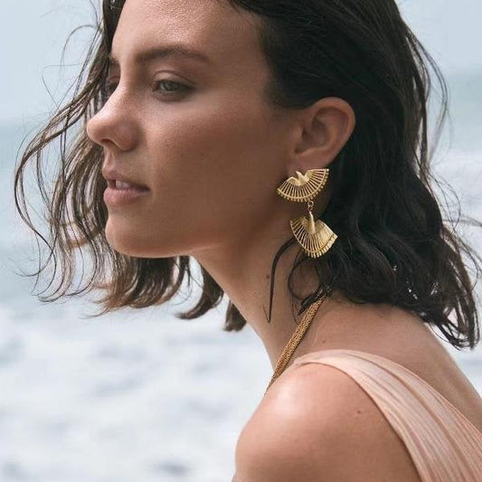 Symbol für Liebe & Eleganz – Schwalben-Ohrhänger in 18K Vergoldung