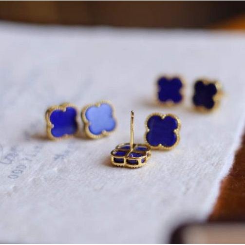 Lucky Clover – Lapis Lazuli Ohrstecker in Kleeblattform