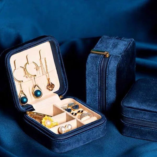 Tragbare Reise-Schmuckschatulle aus Samt im Vintage-Stil - Daily Stuff
