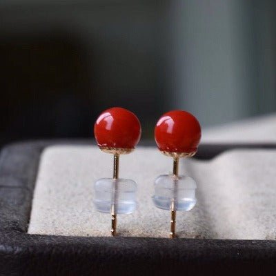 Elegante Korallen-Ohrstecker – Natürliche Kraft & zeitlose Schönheit