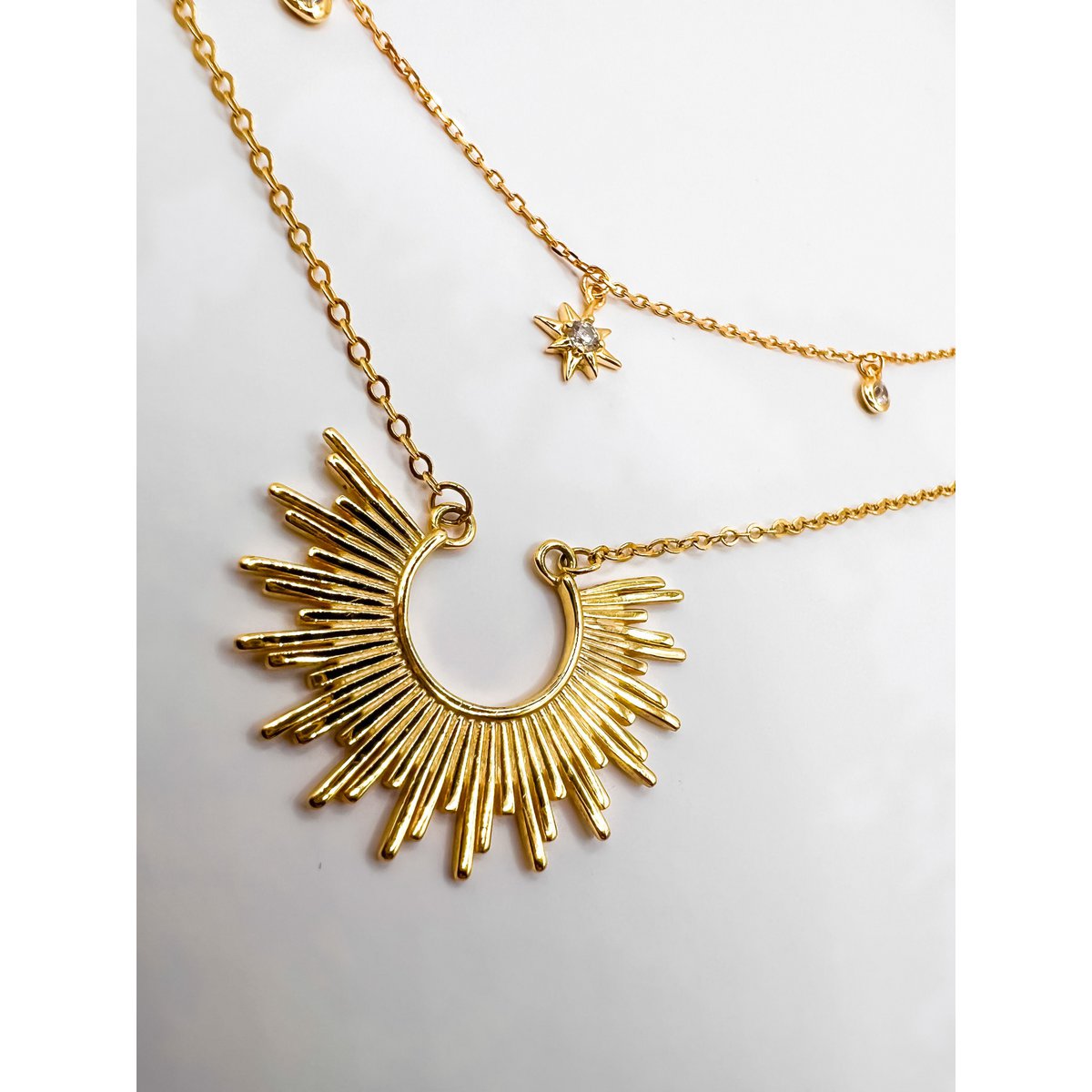 FASCIO Sonnenkette – Strahle mit Stil!