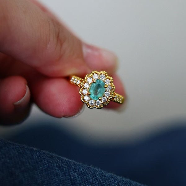 Emerald Edelsteinblumenring – Eleganz & Raffinesse