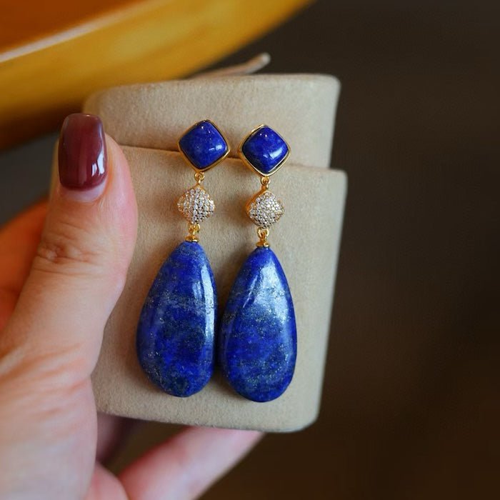 Lapis Drop – Goldplattierte Wassertropfenohrringe mit echtem Lapis Lazuli