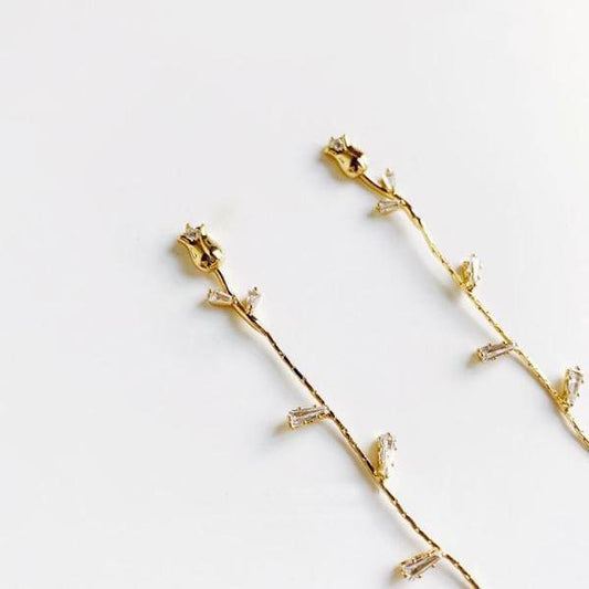 Vintage-Rosenohrringe mit 18K-Vergoldung – Zeitlose Eleganz in Blütenform
