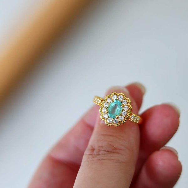 Emerald Edelsteinblumenring – Eleganz & Raffinesse