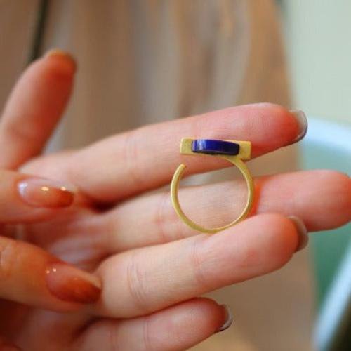 Minimalistischer Lapis-Lazuli-Ring aus Gold Vermeil – Stil trifft auf Symbolkraft