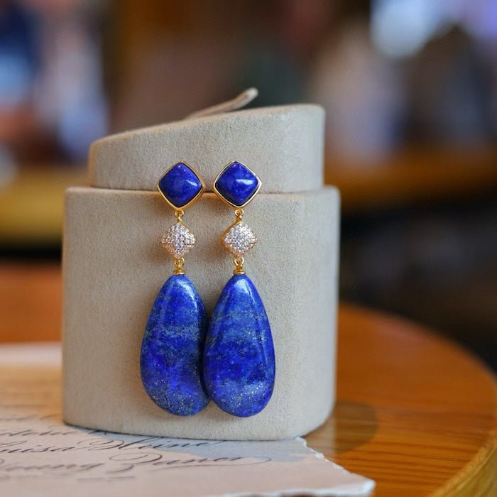 Lapis Drop – Goldplattierte Wassertropfenohrringe mit echtem Lapis Lazuli