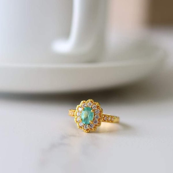 Emerald Edelsteinblumenring – Eleganz & Raffinesse