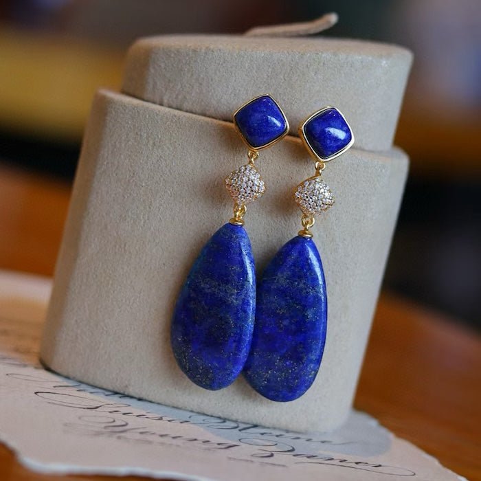 Lapis Drop – Goldplattierte Wassertropfenohrringe mit echtem Lapis Lazuli
