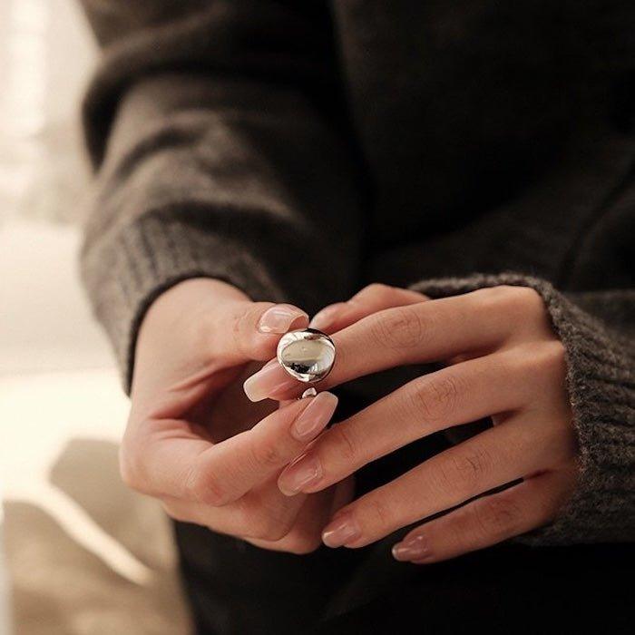 Minimalistische, auffällige Ringe mit ovalem Ei-Design – verstellbar - Daily Stuff